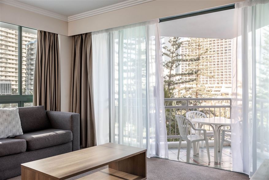 Rooms & Apartments Mantra Crown Towers Surfers Paradise Gold Coast