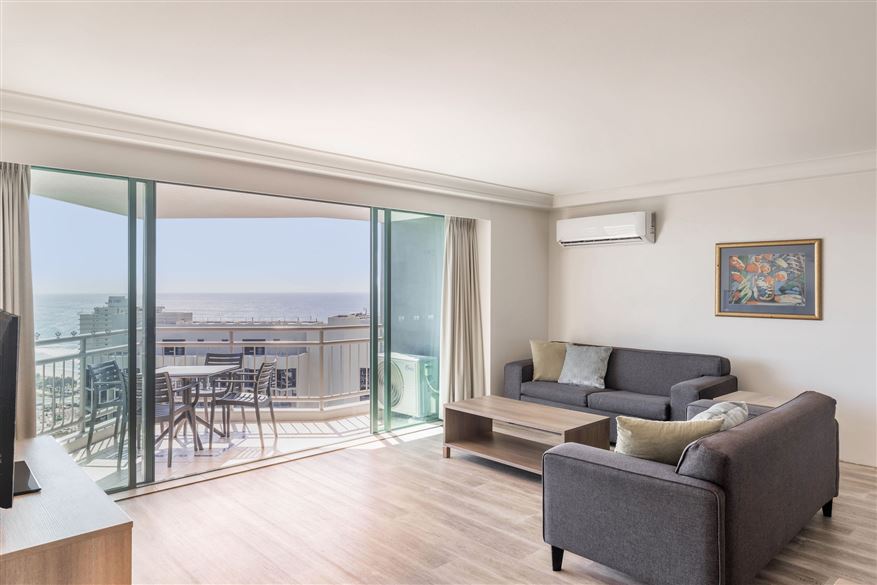 Rooms & Apartments Mantra Crown Towers Surfers Paradise Gold Coast